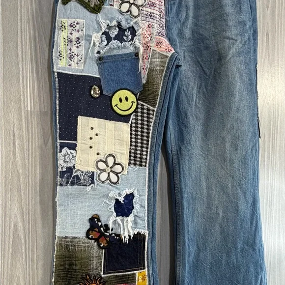 BDG Urban Outfitters Patchwork Embellished High Waist Flare Denim Jeans Sz 29 - Picture 2 of 7